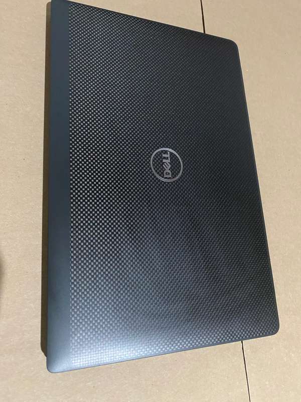 Dell Latitude 7320 13.3-inch Core i5-1135G7  8 GB RAM 256 GB SSD Win 11 Pro 64-BIT OS